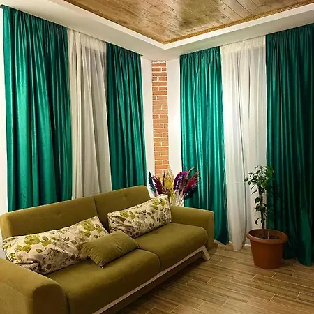 Woodstar Villa Ambrolauri Exterior photo