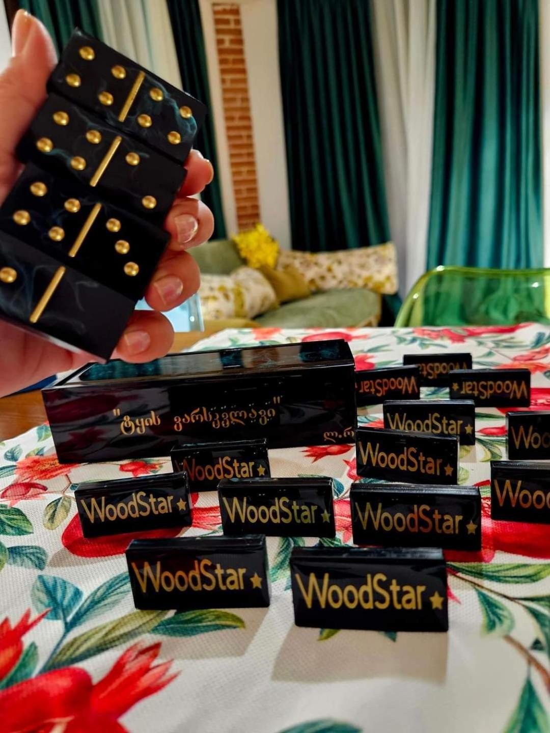 Woodstar Hébergement de vacances Ambrolaouri